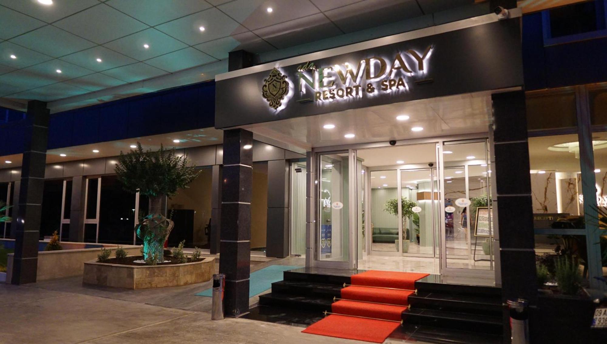 Ada Newday Resort Hotel คูซาดาซี ภายนอก รูปภาพ