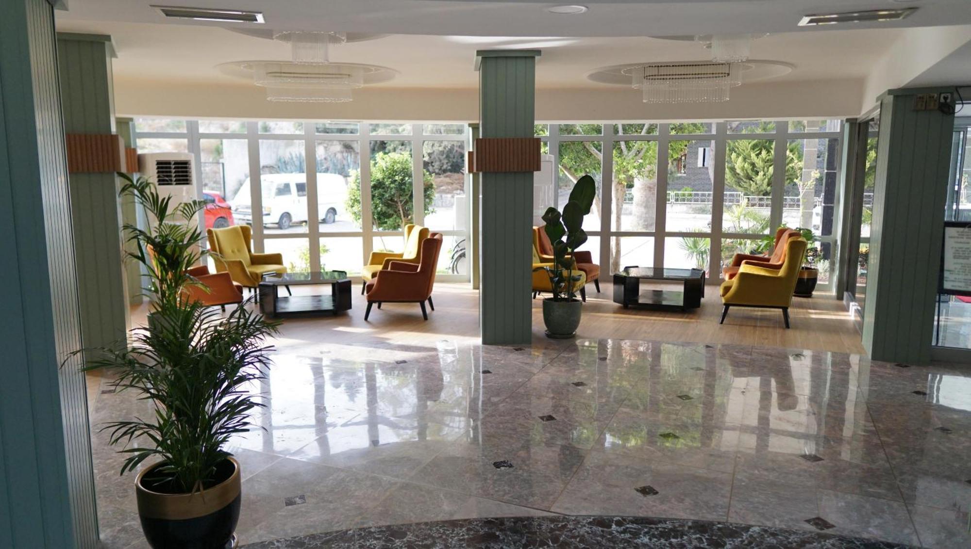 Ada Newday Resort Hotel คูซาดาซี ภายนอก รูปภาพ